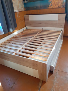 Voodi 160 x 200 (1 foto / 5)