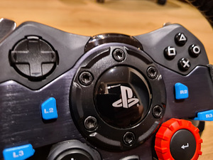 Logitech G29 (rool+pedaalid+käigukang) paku hind (3 foto / 7)