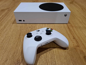 Microsoft Xbox Series S 512GB (2 foto / 7)