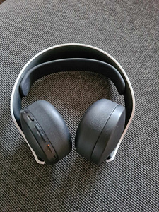 Sony PULSE 3D PS5, must/valge (NO DONGLE) (2 foto / 6)
