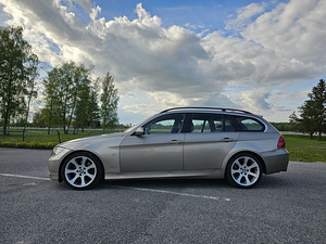 BMW 325d 145kw (2 foto / 14)