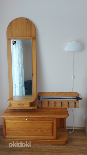 Комплект мебели для прихожей из дерева зеркало шкаф вешалка (фото #4)
