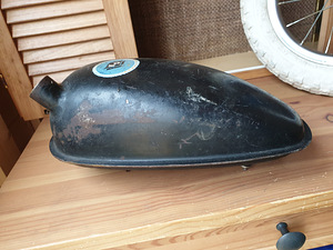 Bensiinipaak D4 (2 foto / 10)