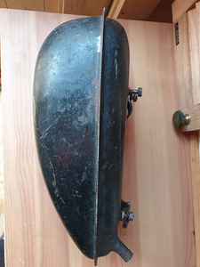 Bensiinipaak D4 (8 foto / 10)