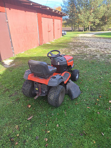 Husqvarna LTH151 (2 foto / 3)