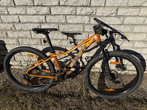 Trek Marlin 6 gen 2, S raam, 27.5 " rattad (4 foto / 7)