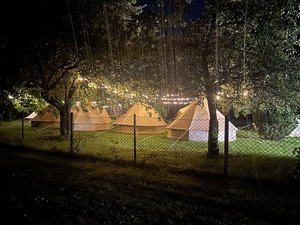 Rendile anda glampingu telgid! (6 foto / 6)