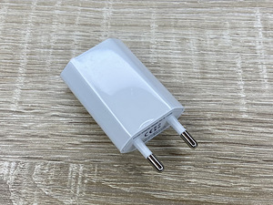 Uus Iphone laadija / Usb adapter + lightning kaabel (5 foto / 5)
