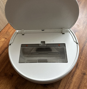 Робот-пылесос Xiaomi Mi Robot Vacuum-Mop (STYTJ01ZHM) (3 фото из 5)