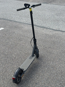 Xiaomi Mi Electric Scooter S1 / Tõukeratas (5 foto / 6)