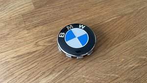 BMW veljekapslid 68mm (1 foto / 3)