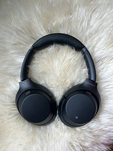Kõrvaklapid Sony WH-1000XM3 (1 foto / 5)