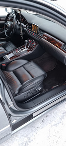 Audi A8 D3 2009 3.0 171kw Quattro (8 foto / 10)