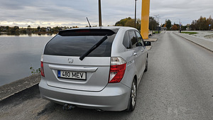 Honda FR-V 2.0 100kw 2005 (2 foto / 14)