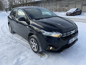 Dacia sandero (2 foto / 10)