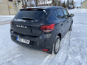 Dacia sandero (5 foto / 10)