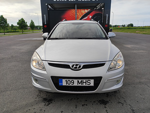 Hyundai i30 sw (1 фото из 10)