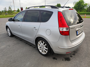 Hyundai i30 sw (5 фото из 10)