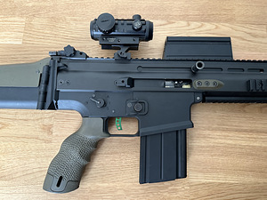 Airsoft автомат - реплика scar (3 фото из 7)