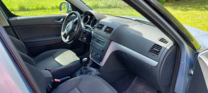 Škoda Yeti (4 фото из 7)