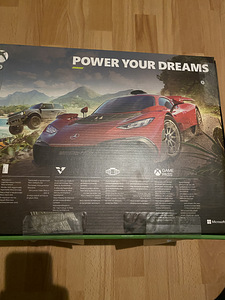 Xbox серии X (2 фото из 2)