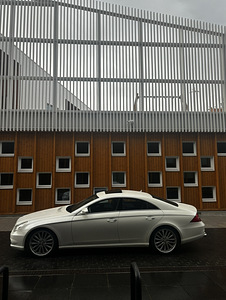 MERCEDES CLS 320CDI (4 foto / 6)