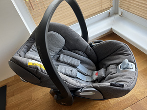 Cybex Cloud Q Platinum 0-13kg turvahäll + isofix alus (8 foto / 8)
