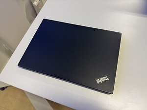 Lenovo Thinkpad X390 (2 foto / 4)