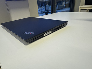 Lenovo Thinkpad X390 (3 foto / 4)