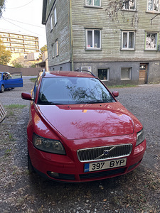 Прокат автомобилей (1 фото из 7)