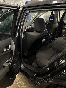 HONDA ACCORD TOURER (9 foto / 9)