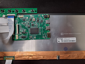 Комплект Raspberry Pi 4 8GB с экраном (3 фото из 4)