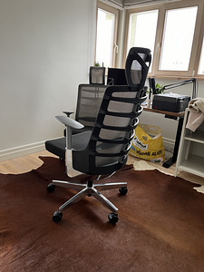 Ergonoomiline tool "Spinelly", must (2 foto / 2)