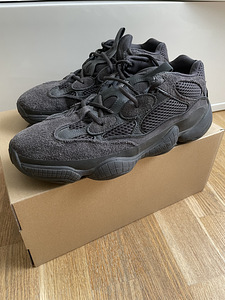 Yeezy 500 Utility Black (1 foto / 6)