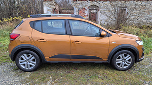 Dacia Sandero Stepway (5 фото из 11)