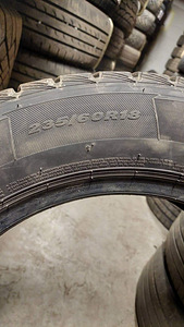 Rehvid 4tk 235 60 r18 (1 foto / 3)