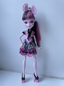 Monster high nukk / nukud LOE! (2 foto / 10)