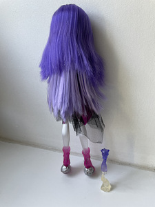 Monster high nukk Spectra Vondergeist (6 foto / 6)