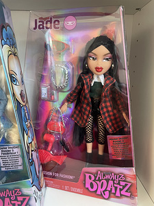 Bratz nukk / nukud koos 4tk uued (4 foto / 8)