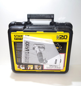 Универсальный инструмент Stanley SFMCE500D2K-QW 18V 2x2.0 (2 фото из 3)