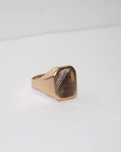 Золотое кольцо, 585 пробы, вес 3.69 g