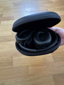 Sony WH-1000XM2 juhtmevabad mürasummutavad kõrvaklapid (3 foto / 5)