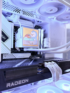 Ryzen 7 9800X3D + AORUS RX 9070 XT | 2a. Garantii (1 foto / 6)