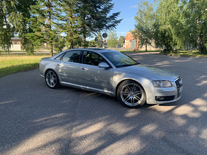 Audi A8 D3 4.2TDI 240kw (1 фото из 10)
