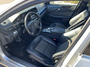 Mercedes-Benz E300 Avantgrade 3.0 170kw 2010a (10 foto / 15)