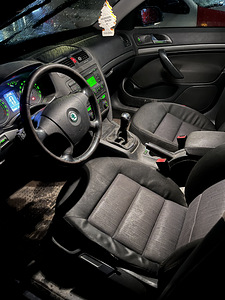 Skoda Octavia 1.6MPi 75kw (8 foto / 8)