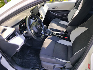 Продам Toyota Corolla (14 фото из 15)