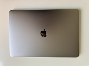 MacBook Pro 15, 2017,16GB, i7-2.9 GHz, 512GB, A1707, vene (4 foto / 4)
