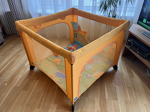 Детский манеж-кровать Chicco (3 фото из 4)