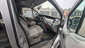 Opel Vivaro 1.9 R4 DTi 74kw (6 foto / 9)